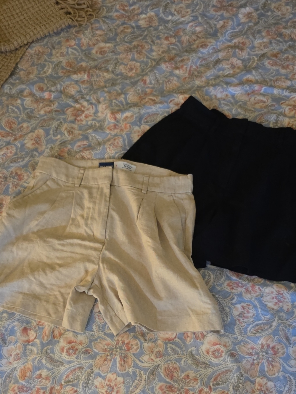 Old Navy Extra High-Rise Linen Shorts in Natural and Black